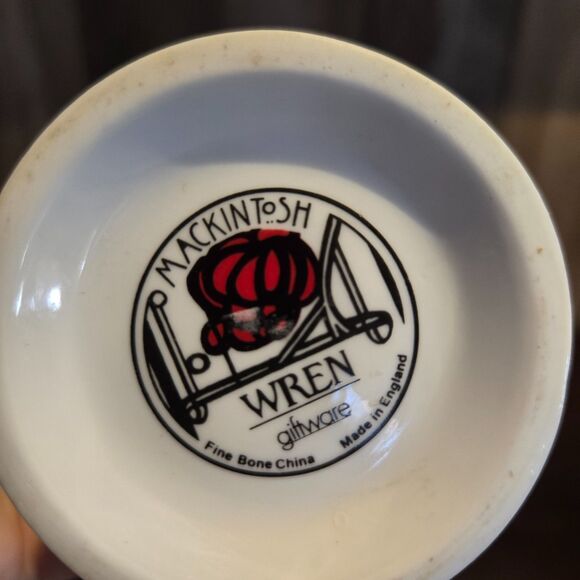 Charles Rennie Mackintosh WREN Harrahs Casino COFFEE Mug Bone China England EUC - Picture 5 of 5